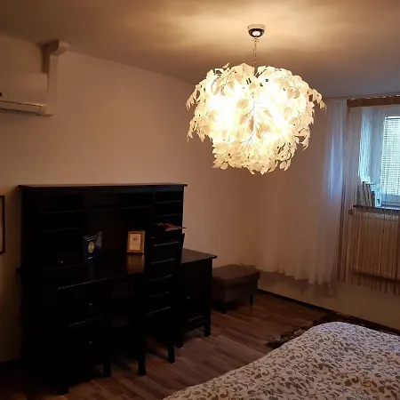 Okrouhlik * Praha