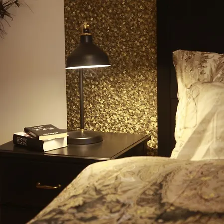 Okrouhlik Apartment *